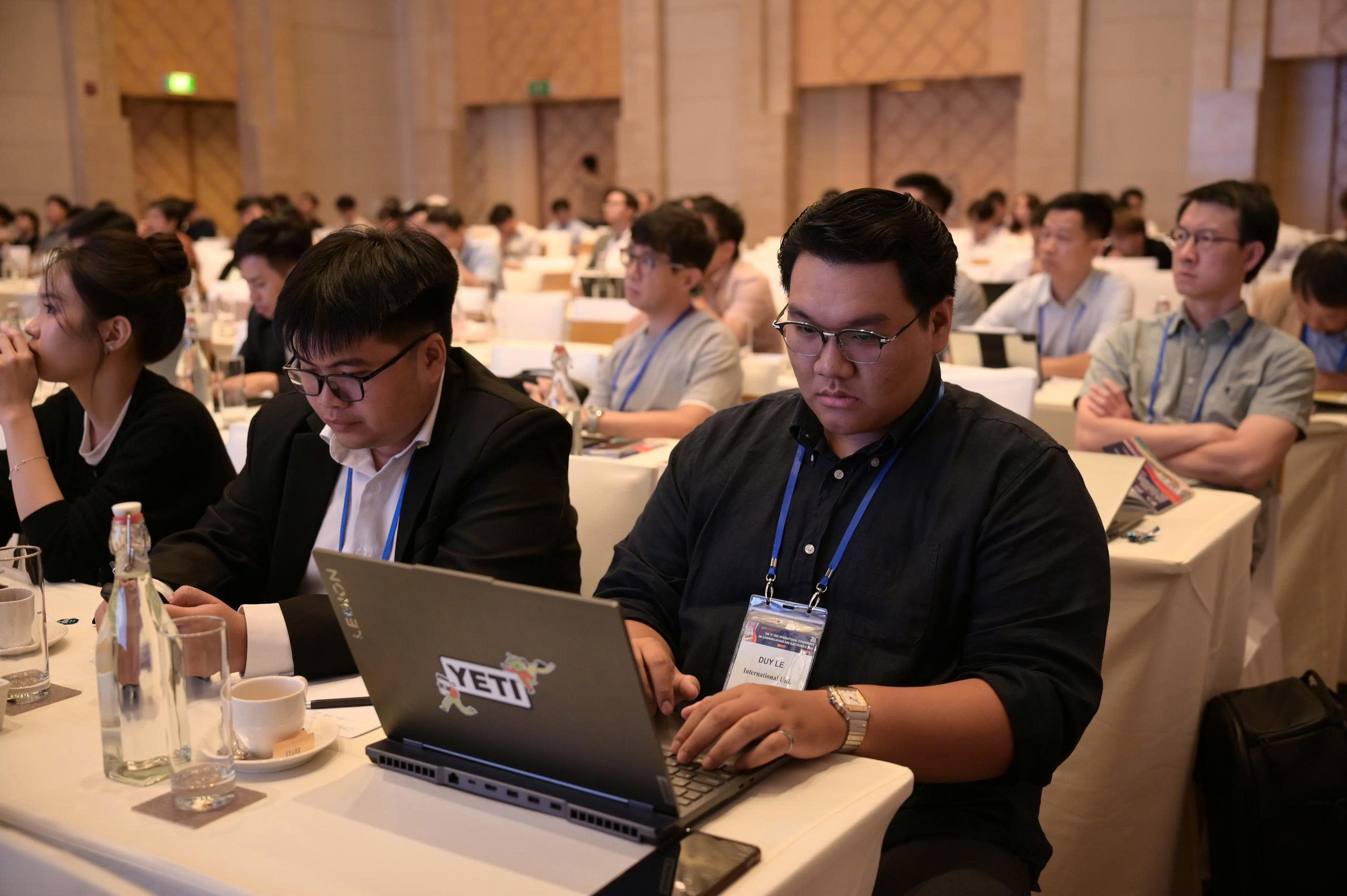 Duy Speaker 12
