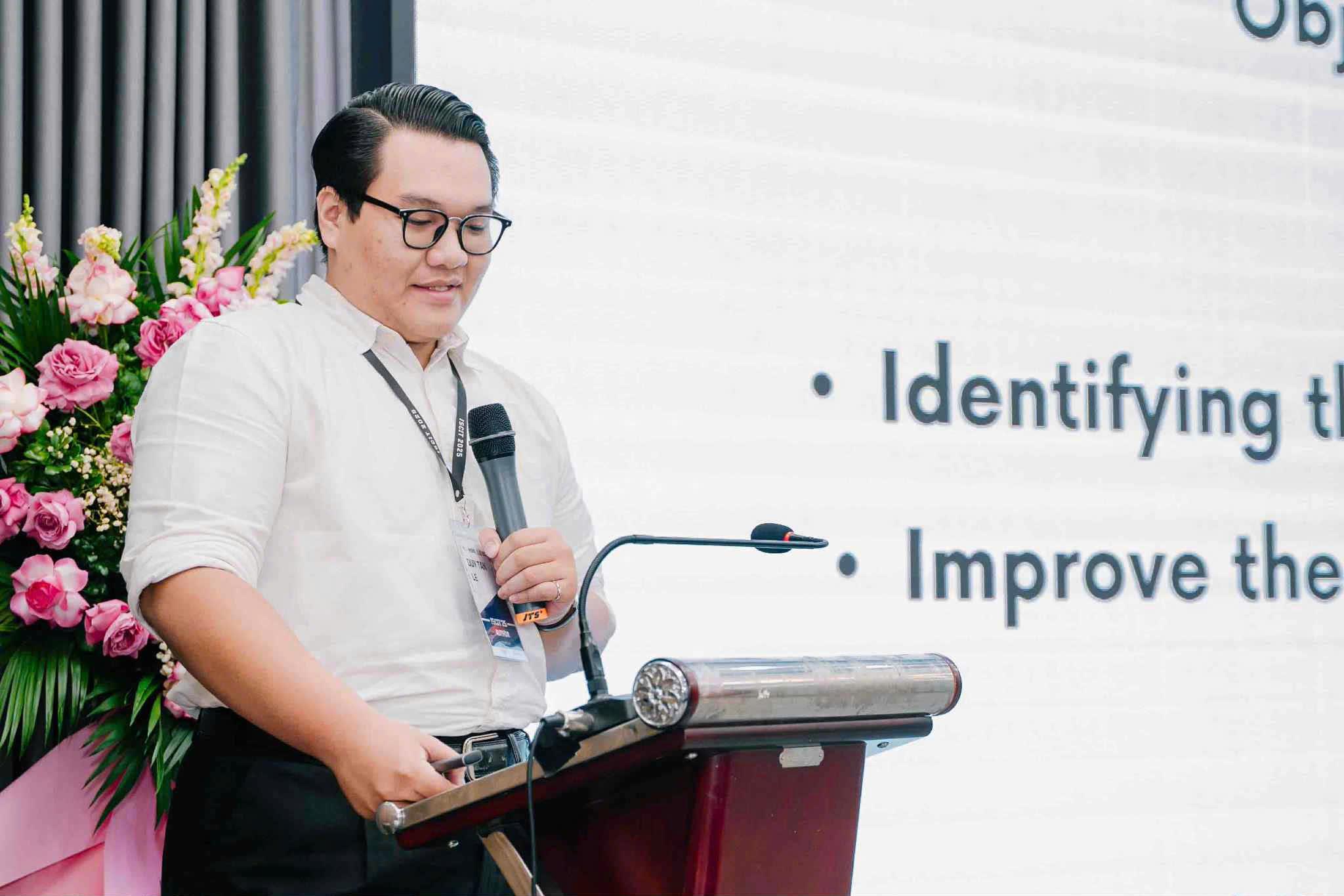 Duy Speaker 4