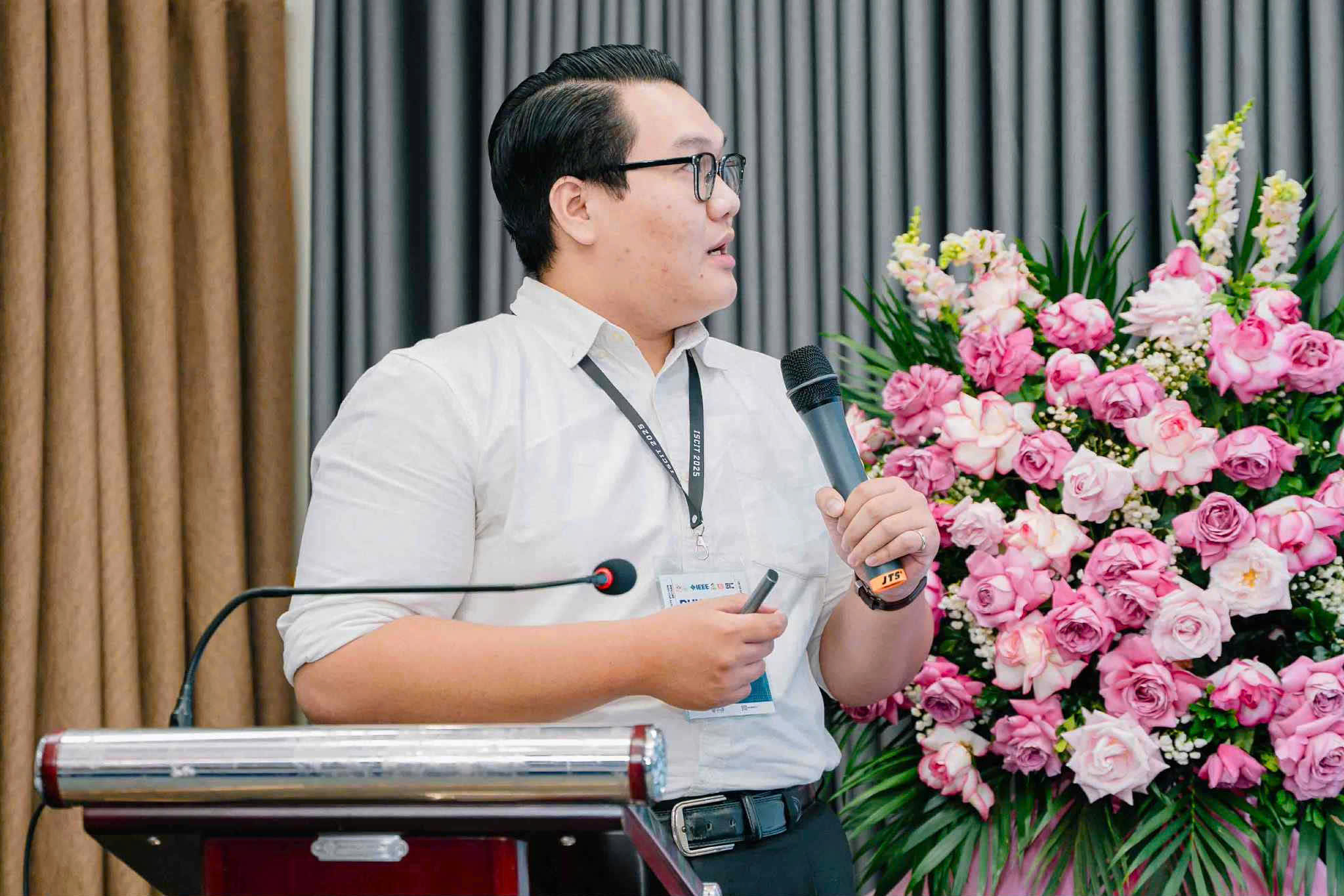 Duy Speaker 9
